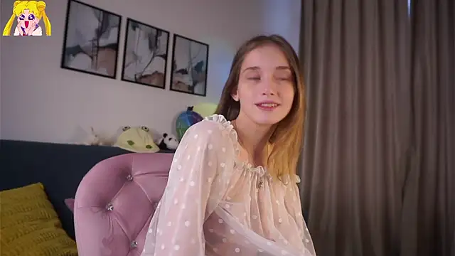 EdlinHargus Adlı Modelin Canlı XXX Sohbeti