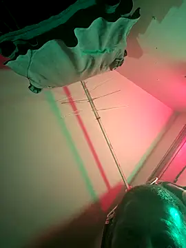 BigDDave6979 即時 XXX 聊天