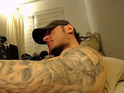 ballardbret élő XXX-chatje