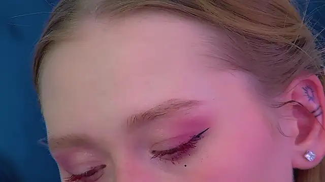 Онлайн чат XXX AgataFoxley