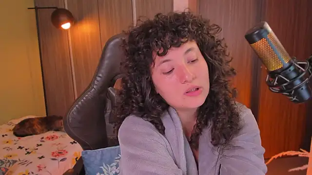 Chat +18 de Fluffygarden ao vivo