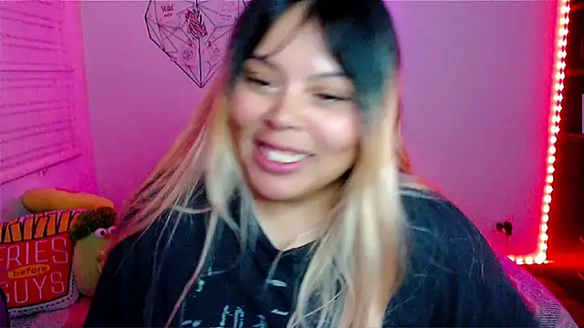 EllieMoonXのライブXXXチャット