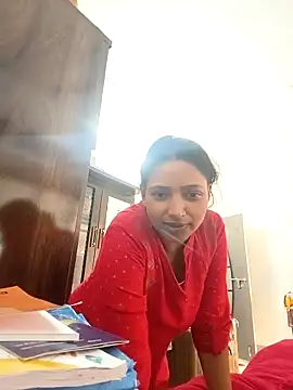 Chat +18 de Hot-Tinaa ao vivo