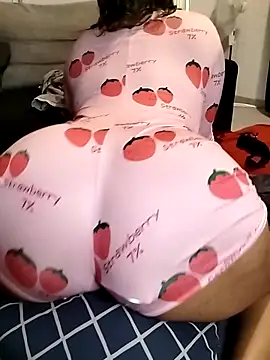 Chatroom XXX en direct de MarochienneAnissa