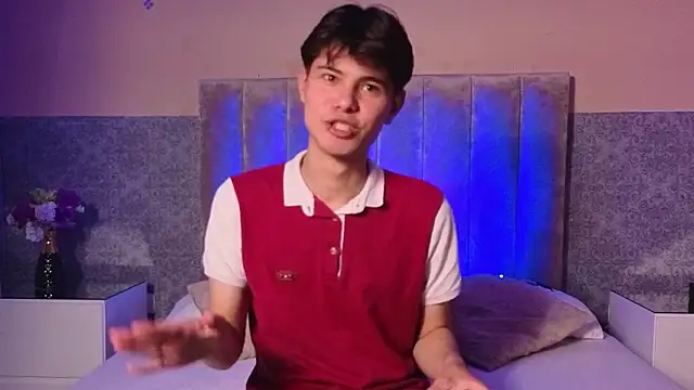 دردشة Derek_Sinn الجنسية المباشرة