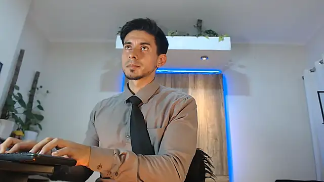 دردشة Andrew_4_ الجنسية المباشرة