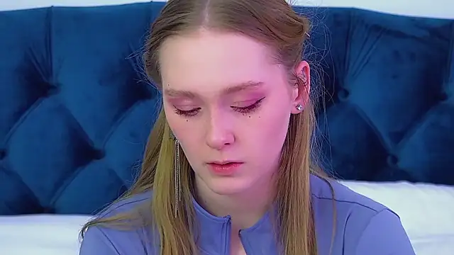 Chat +18 de AgataFoxley ao vivo