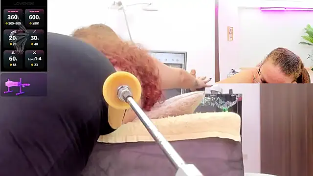 Chat +18 de Paulina_Davis_ ao vivo