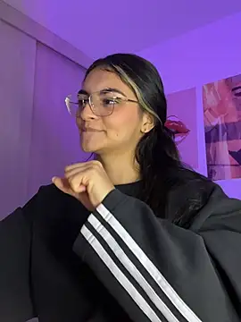 Cat2525: онлайн-секс-чат