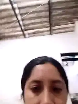 Chat +18 de hotaniani ao vivo