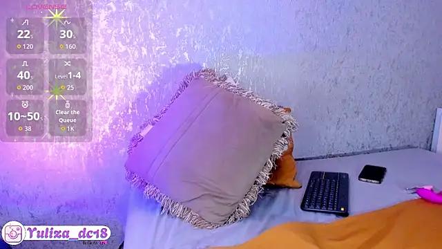 Chat +18 de Luxury_Woman ao vivo