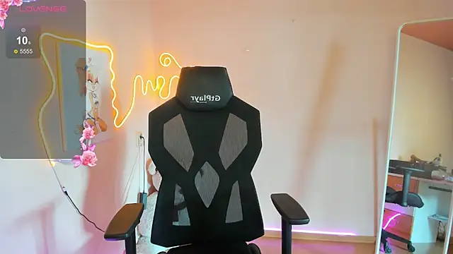 Show de AliceeinWonderlanddd na webcam