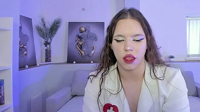 Madison_dolly: διαδικτυακό σόου στην κάμερα