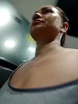 Chat +18 de Amanda39 ao vivo