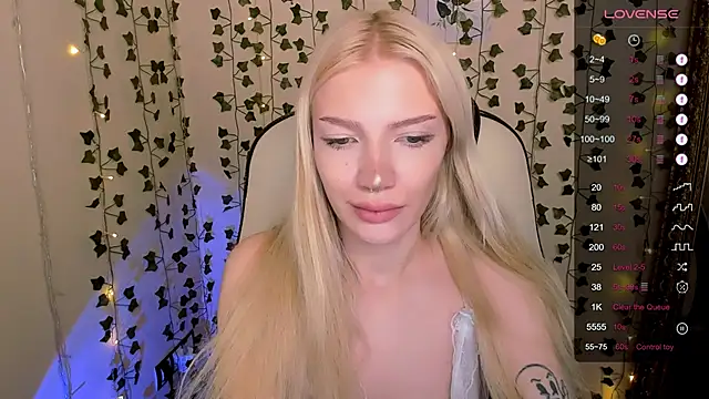 AnyaTaylor_ live XXX chat