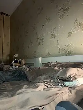 Naughtbaby_2025: онлайн-секс-чат