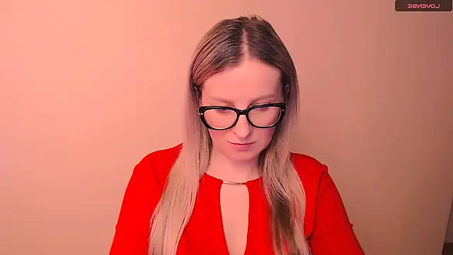 Show modela AnnePeach na web-kameri