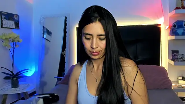 แชท XXX สดของ angela_black_hair