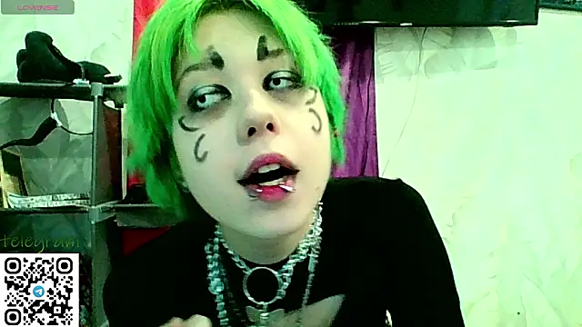 แชท XXX สดของ CarolineRichter