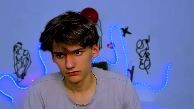 rico_steel Adlı Modelin Canlı XXX Sohbeti