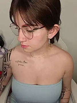 Chat +18 de kuritto_ ao vivo