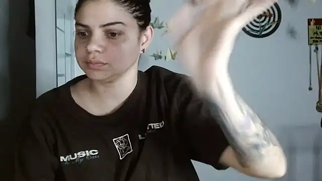 Chat +18 de karoll8 ao vivo