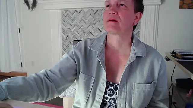 Chat XXX en directo de AuroraWillows