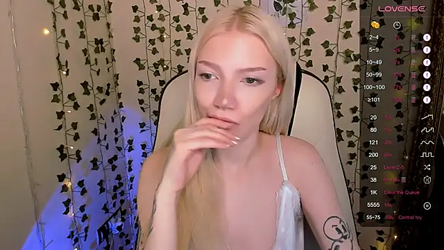 XXX chat uživo modela AnyaTaylor_