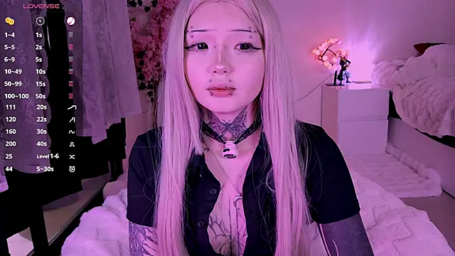 แชท XXX สดของ Lein_Bone