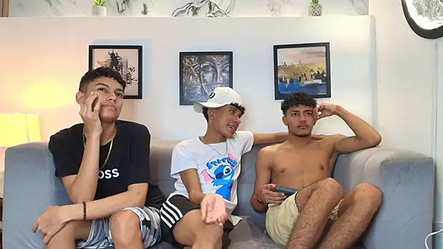 COUPLES_BOYS Webcam show