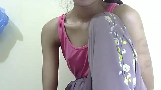 Chatroom XXX en direct de Anu_tiny