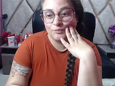 Sarah_Boobs_: απευθείας συνομιλία ΧΧΧ