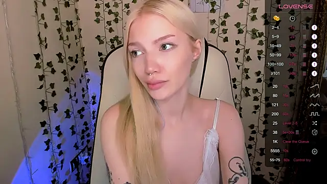 AnyaTaylor_'s Live XXX Chat