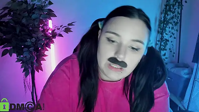 Mia_R0ss লাইভ XXX চ্যাট