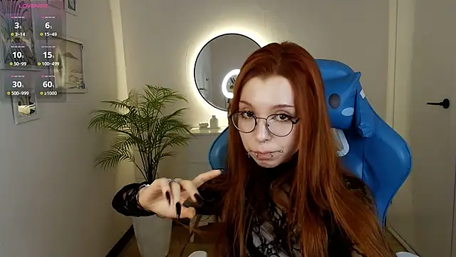 PinkAn8el élő XXX-chatje