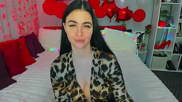 KeiraChoCo Adlı Modelin Canlı XXX Sohbeti