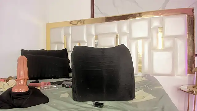 MiaaXXX1 Show Webcam