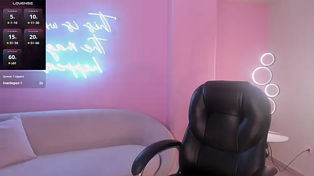 BellaThompsonXのライブXXXチャット