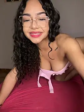 Chat +18 de EvieAdamsss ao vivo