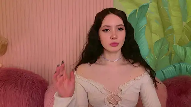 GraceMartinos Adlı Modelin Canlı XXX Sohbeti