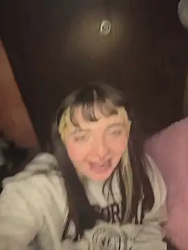 Chat +18 de Sachi_Meow ao vivo