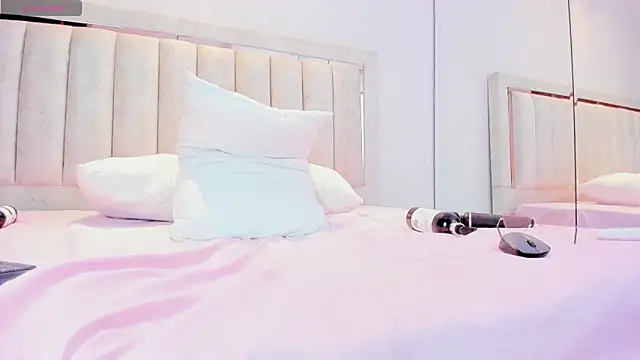 دردشة A_Moretti__ الجنسية المباشرة