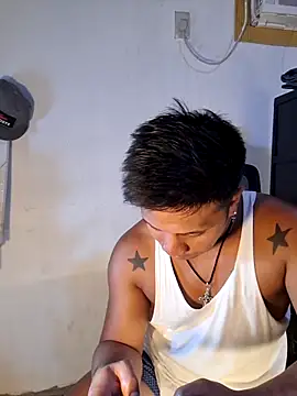 Felix_Asher Chat XXX in diretta