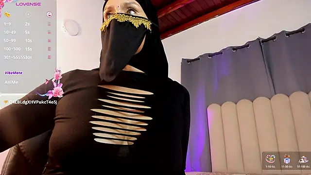 Chat +18 de Latifa_ali ao vivo