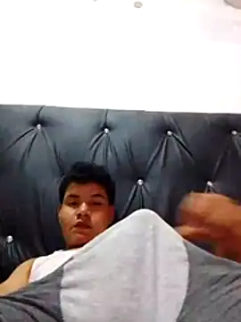 osito19cm Chat XXX in diretta