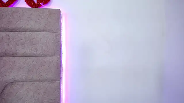 Chat +18 de Alice-Owens ao vivo