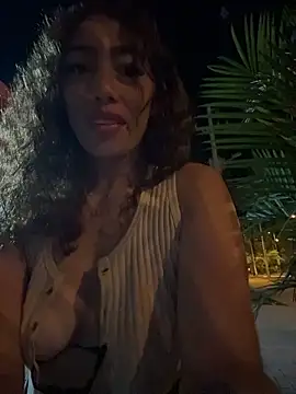 Онлайн чат XXX roxyrougee