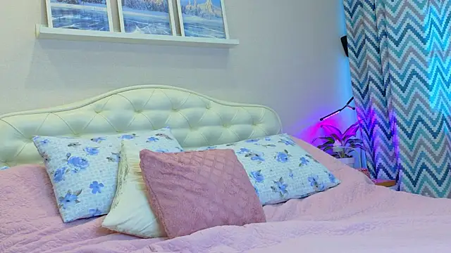 LadySweetWife Chat XXX live