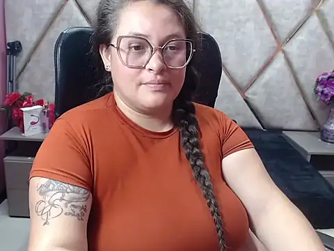 Sarah_Boobs_'s Live XXX Chat