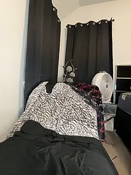 Exotic_Queen_: онлайн-секс-чат